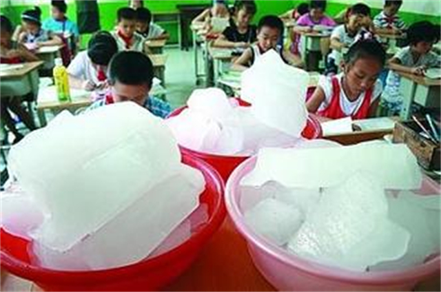 考试降温神器：学生必备的降温冰块